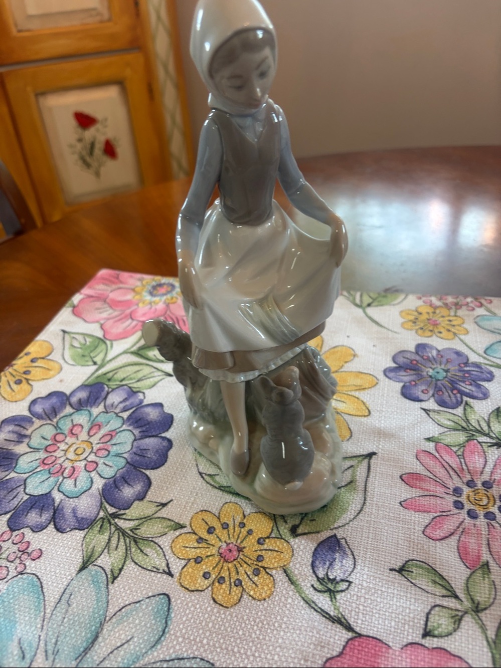 Lladro Girl Feeding Bunny Rabbit EUC